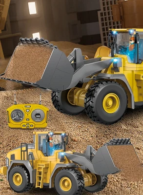 9 Channel Remote Controlled 4WD Loading Shovel 2.4 Ghz, 1-20 Scale, New & Boxed - Image 1 of 4