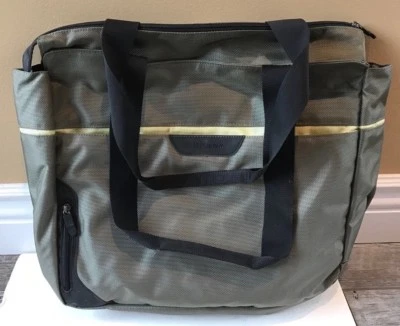 Bolso de Mano Victorinox Swiss Army Olive Nuevo con Etiquetas Foto 1 de 4