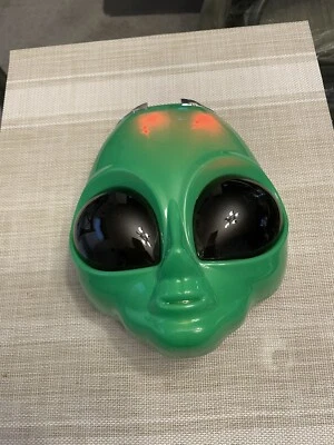Light Up Space Alien Mask - Image 1 of 4
