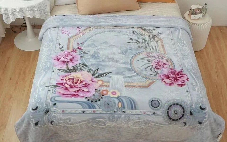 Kuscheldecke  200 x 230 cm Zweilagige  Doppelseitige  Decke 2 Ply , 3 kg - Bild 1 von 1