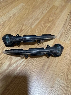 СИДЕНЬЕ IBIZA 5F 6F переднее крыло зеркало индикатор слева и справа 5F0949101/2 - Изображение 1 из 4