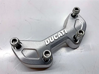 Braçadeira de guidão superior 2022 Ducati Multistrada V2 S - 36011781AA - Imagem 1 de 4