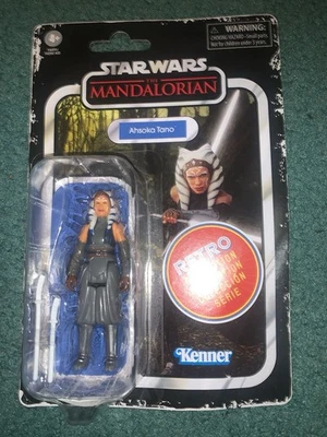 Figura de acción Kenner Star Wars - Ahsoka Tano - The Mandalorian Retro Collection Foto 1 de 2