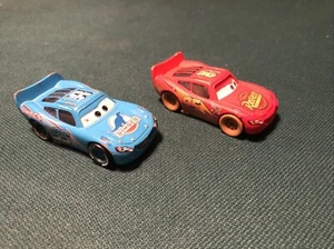 DISNEY PIXAR CARS LIGHTNING MCQUEEN RUST EZE & DINOCO BLUE - Picture 1 of 8