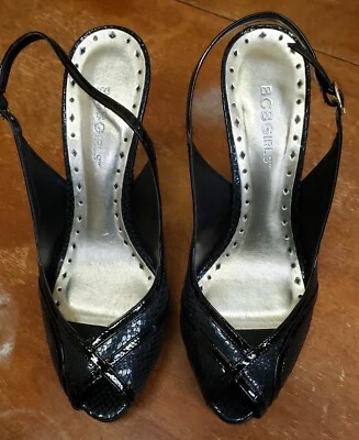 BCBGirls Negro Serpiente y Patente Punta abierta, Cordón, Tacones 8B Foto 1 de 4