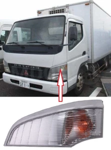 LEFT FRONT TURN INDICATOR LIGHT LAMP FITS MITSUBISHI CANTER FUSO 2005-2011 - Picture 1 of 4