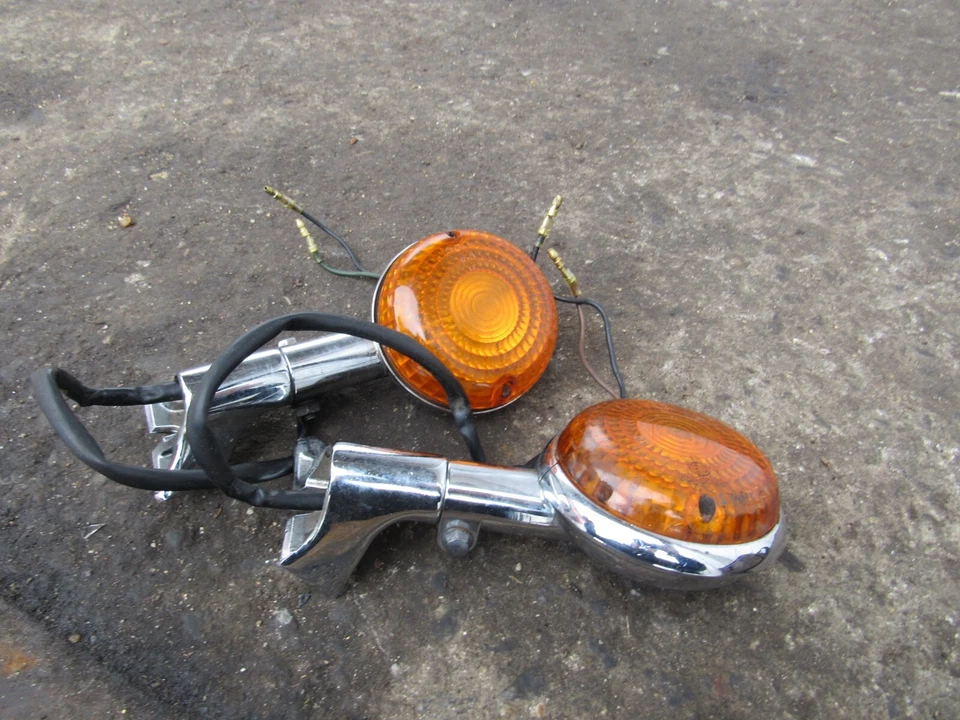 Yamaha XVZ1300 1999 Royal Star Tour Deluxe intermitentes traseros izquierda derecha Foto 1 de 1