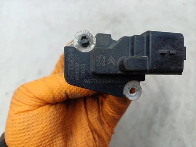 Peugeot Expert  MAF Mass Air Flow Meter 1.6 Diesel DV6FDU 2017  9677093080  - Image 1 of 4