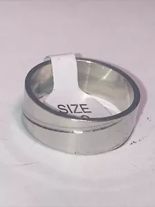 Size 18 Mystical Lines Print Ring Silver Tone Colored Stainless Steel New Ring. - Picture 1 of 4