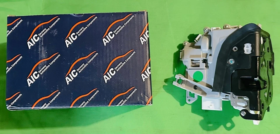 For Audi A4 A5 A6 A7 S4 S5 S6 S7 Q5 TT Front Door Lock Assembly Right 8J1837016F - Image 1 of 1