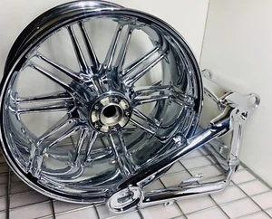 Harley Breakout 2018-24 Rear Custom Chrome Mag Wheel Swingarm 47400100 OUTRIGHT - Bild 1 von 12