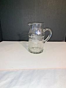 Jarra de vidrio hecha a mano de calidad de cristal de pavo Pasabahce diseños florales grabados - Imagen 1 de 4