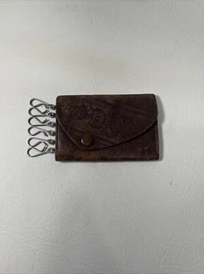 VINTAGE STITCHED LEATHER  KEY SAFE 6  KEY RINGS HAND CRAFT PIECE  Key Wallet - Picture 1 of 12