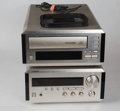 Yamaha Mini Stereo-Receiver RX-E200 and 3 Disc CD Player CDC-E250 Silver Tested  - Image 1 of 4