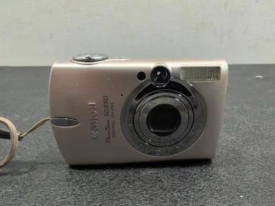 Câmera Digital Elph Canon Powershot SD550 7.1MP Para Peças - Imagem 1 de 4