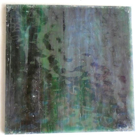 ANTIQUE VINTAGE STAINED GLASS WINDOW PANEL PIECE 5.25 X 5.25 PURPLE W/GREEN Cover