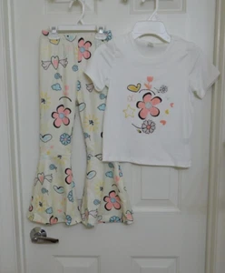 NEW Boutique Flowers Hearts Top & Printed Bell Pants sz 6 or 7 - Picture 1 of 2