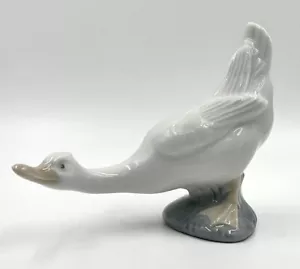 Lladro/Nao Goose Figurine Hand Painted Made in Spain 1978 - Picture 1 of 12
