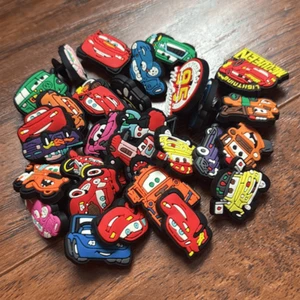 (30) Autos Der Film Auto Schuh Charms Cartoon Lightning McQueen Mater - Bild 1 von 4