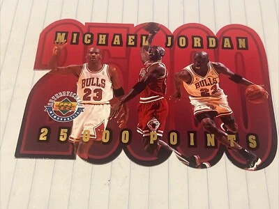 1995-98 UDA CONMEMORATIVO MICHAEL JORDAN 1996 25000 PUNTOS #2144/5000 TROQUELADO Foto 1 de 4