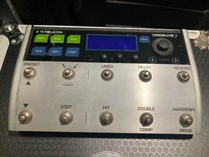 TC Helicon Voicelive 3 Vocal & Guitar Effects Processor Pedal - Picture 1 of 2