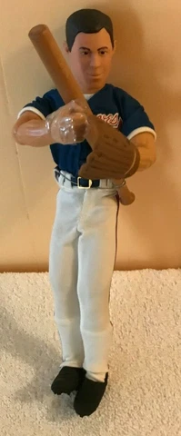 RARE 12" GREG MADDUX FIGURE in Atlanta Braves #31 Uniform w/ Bat, Ball & Glove Cover
