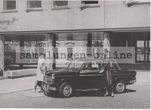 NECKAR Especial 1100 ccm con dos damas foto b/n fotografía coche coche coche - Imagen 1 de 2