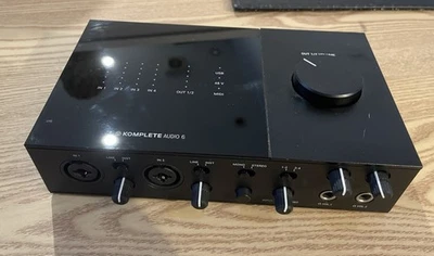 Native Instruments  KOMPLETE-AUDIO-6-MK2 Interface - Image 1 of 4