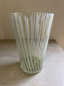 "Vaso de vidrio artístico hecho a mano 16 OZ rayas amarillas remolino 5,5"" Murano?" COMO NUEVO ESTADO - Imagen 1 de 4