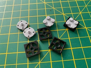 8 LEGO BRAND NEW PARTS - light grey/ black - upper & lower part turnable element - Picture 1 of 1