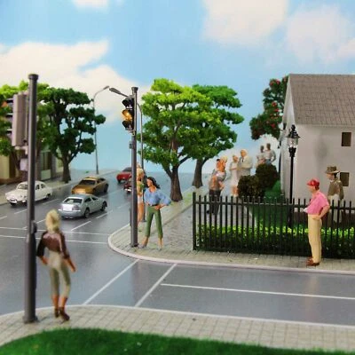 30Stk. Modellbahn Spur 0 Bemalte Figuren 1:43 Stehende Menschen Bonsai Dekor - Bild 1 von 4