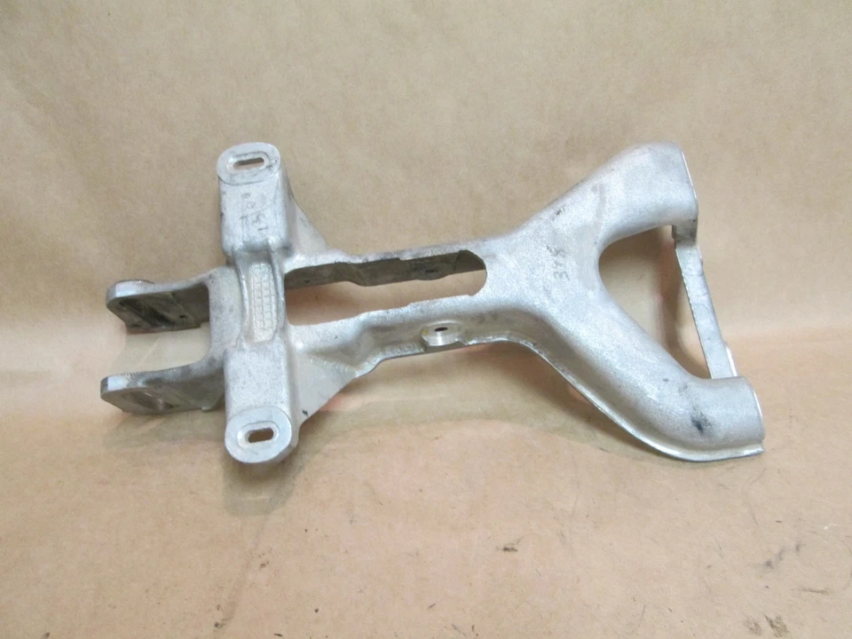 Кронштейн поддержки рулевой колонки Ferrari 360 No 171505 - Изображение 1 из 4