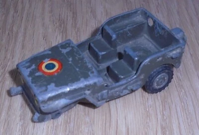 voiture jeep willys Militaire Gevarm France Jouet 1/43 no dinky corgi cij toys - Photo 1/2