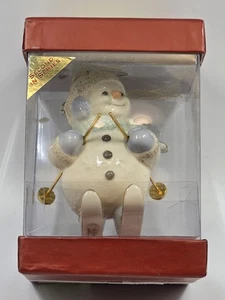 NUEVO Lenox Retirado "Muñeco de Nieve en Esquís" Porcelana Adorno de Navidad  - Imagen 1 de 11