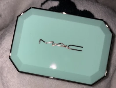 MAC Macnificent Eyeshadow Palette X6 Limited Edition Holiday 2025 NIB - Image 1 of 4