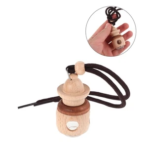 Cute Car Freshener Wooden Air Diffuser Refillable Essential Oil Car Diffuser - Bild 1 von 12
