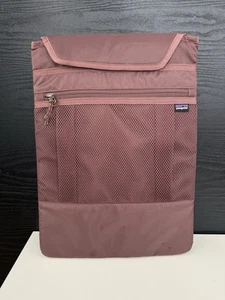 Patagonia Laptop & Tablet Sleeve - 15'' Padded Mesh Pockets - Plum - Picture 1 of 7
