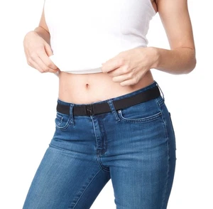 No Show Women’s Stretch Belt, Adjustable Flat Belt, One Size (Black) - Foto 1 di 4