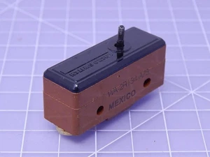 MICROINTERRUPTOR HONEYWELL WA-2R134-A73 T114493 - Imagen 1 de 6