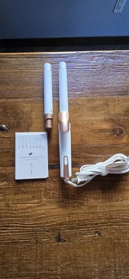 T3 Convertible Base with 1-inch Defined Curls Clip Barrel an 1 Extra Barrel - Image 1 of 2