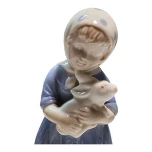 Vintage Lego Mädchen hält Hase Kaninchen mit einem Hund an ihrer Seite Japan 5,75" groß - Bild 1 von 8