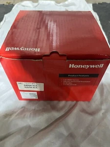 NEW IN BOX Honeywell HD262H Indoor Fixed Minidome Camera with IR LEDs - Picture 1 of 2