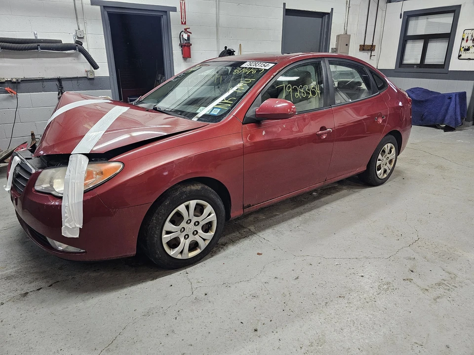 Used Rear Left Door Window Regulator Rear fits: 2009 Hyundai Elantra Sdn electri - Image 1 of 4