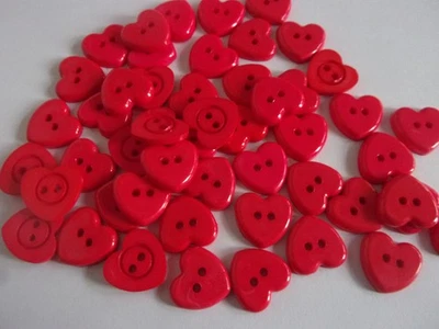 50 x Heart Shape Novelty Buttons 2 Hole Baby Buttons 14mm Red SALE Q05 - Image 1 of 2