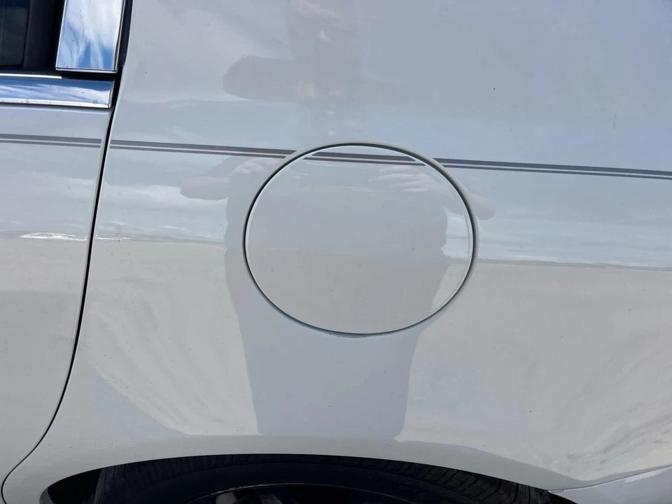 Fuel Tank Filler Gas Door BUICK LUCERNE 06 07 08 09 10 11 - Изображение 1 из 1