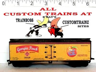 HO SCALE CUSTOM LETTERED GEORGIA PEACH WEST POINT RT. .REEFER 🍑🍑W-18🍑🍑🍑 - Image 1 of 4