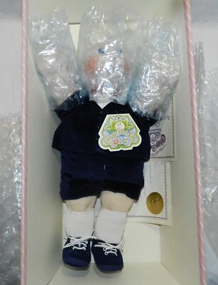 Nuevo en caja 1984 Cabbage Patch Kids 16" muñeca colección porcelana - #4884 Jeffrey Foto 1 de 4