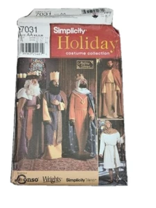 Simplicity 7031 Urlaubskostüm GEBRAUCHT nach MED-Muster geschnitten - Bild 1 von 6