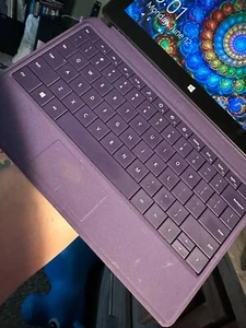 Microsoft Surface RT from 2014 Still Works - With Purple Keyboard/Cover Bundle - Picture 1 of 4