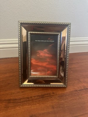 Marco de fotos 4x6 con hermosa imagen, marco de oro rosa Foto 1 de 4